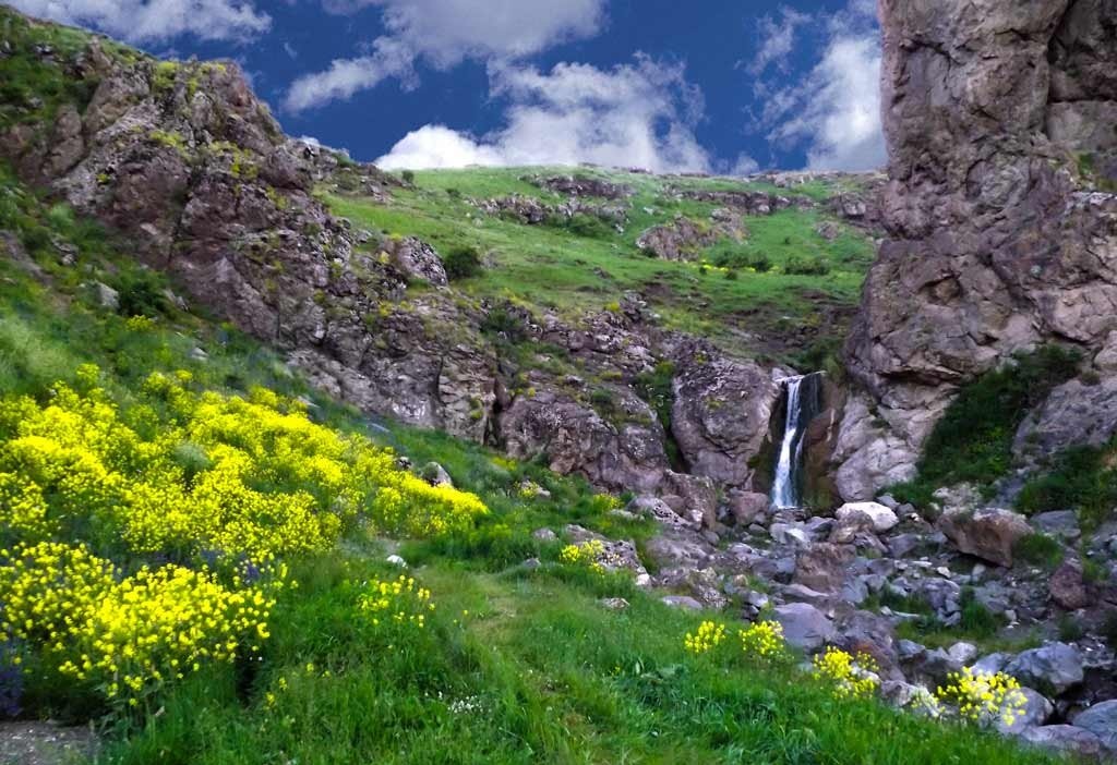جاذبه های گردشگری و توریستی شهر ماکو